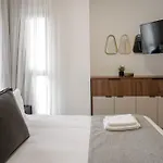 Yalarent New Stylish Apartment 3Br With Balcony